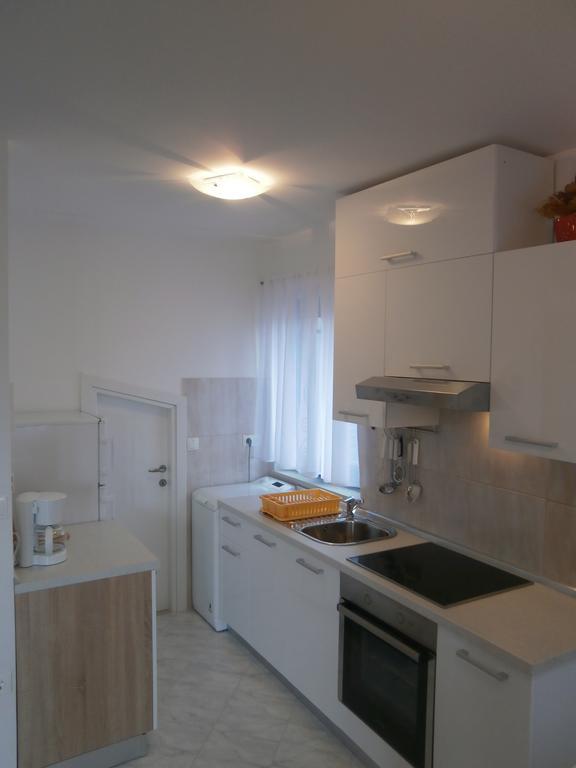 Apartments Crncic Šilo Δωμάτιο φωτογραφία