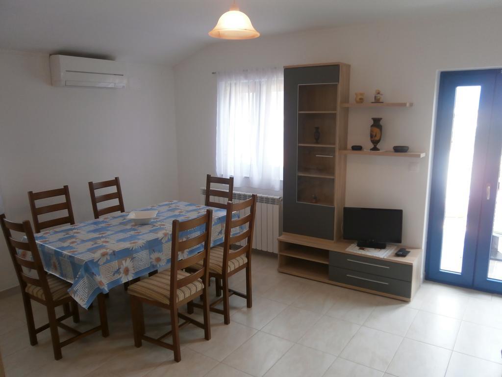 Apartments Crncic Šilo Δωμάτιο φωτογραφία