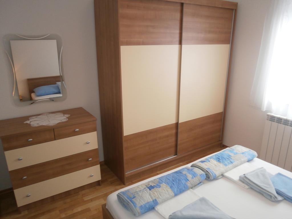 Apartments Crncic Šilo Δωμάτιο φωτογραφία