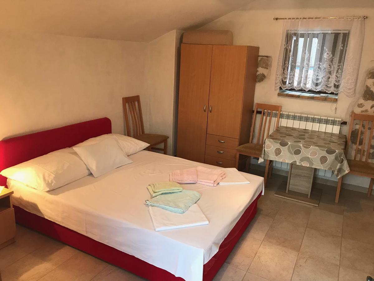 Apartments Crncic Šilo Εξωτερικό φωτογραφία